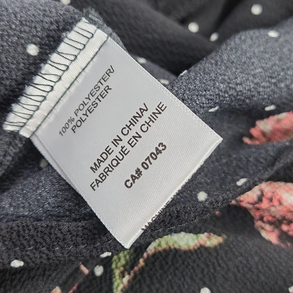 Stella Tweed Short Sleeve Black Dress Red/White Flowers Zipper Neckline Size XS - Picture 6 of 7